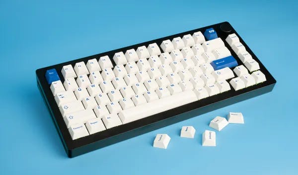 Picture of Blue on White Keysets - 75% Kitting