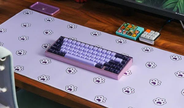 Picture of Taro Toe Beans Desk Mat